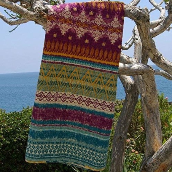 SouthwestMultiAccessoryThrow - Picture 3 of 3